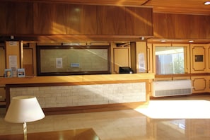 Unclassified image, 4 of 6, button - santa black suites (santa teresita)