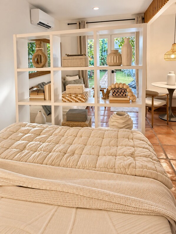 Room - LUX RENTALS | Cozy Brickell Studio | Prime Miami Location (Miami)