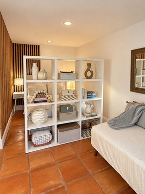 Unclassified image, 5 of 9, button - Vrbo Property (Miami)