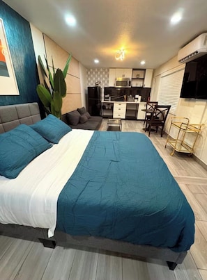 Room - Fantastic 1-bedroom studio with AC in lively Las Vegas (Las Vegas)