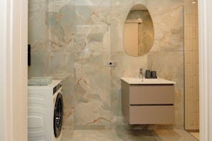 Bathroom - Vrbo Property (Starnberg)