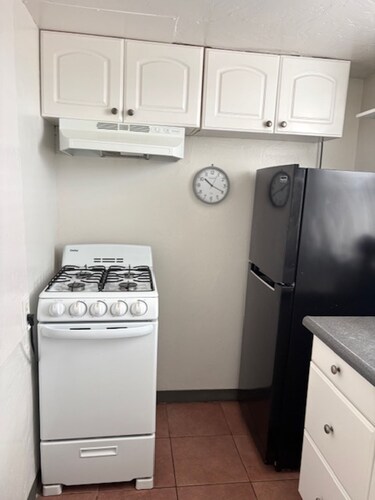 Cozy, comfy w/ private court yard in the heart of Chula Vista