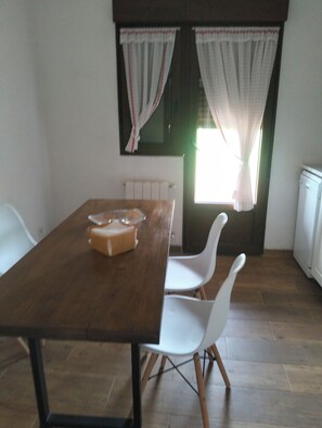 Dining - Vrbo Property (Puente Avíos)