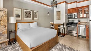 Room - Mountain Escape Near Breckenridge Ski Resort & Main Street (Breckenridge)