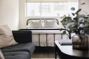 Unclassified image, 5 of 14, button - The Hugo Suite: Modern & Boutique (Winnipeg)