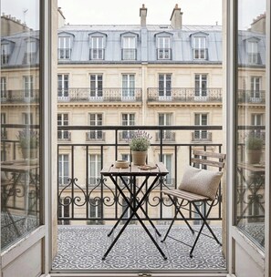 Interior - Studio Apartment Between Bastille and Voltaire - Quiet Courtyard - Paris 11th Arrondissement (Paris)