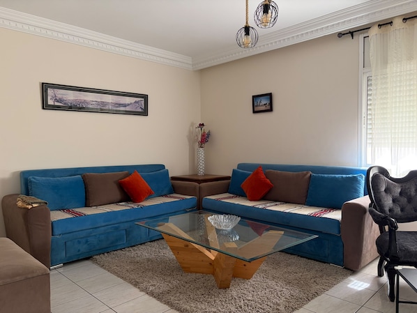 Living area - Luxury furnished apartment in the Gueliz neighborhood (Marrakesh)