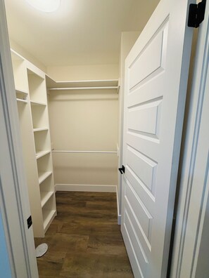 Interior - New Build Quiet Retreat in a Quiet family-friendly Neighborhood (Paradise)