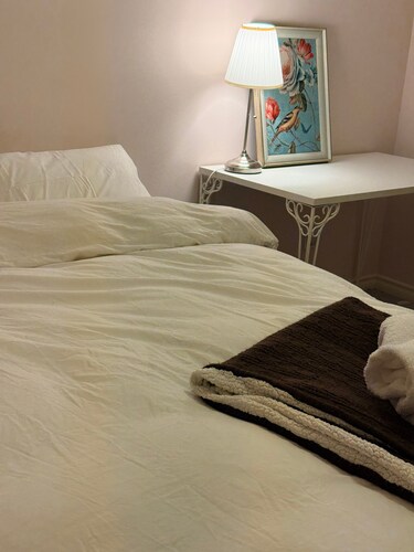 Private 2BR Retreat with Hot Tub, Pool, Theatre & Ping Pong