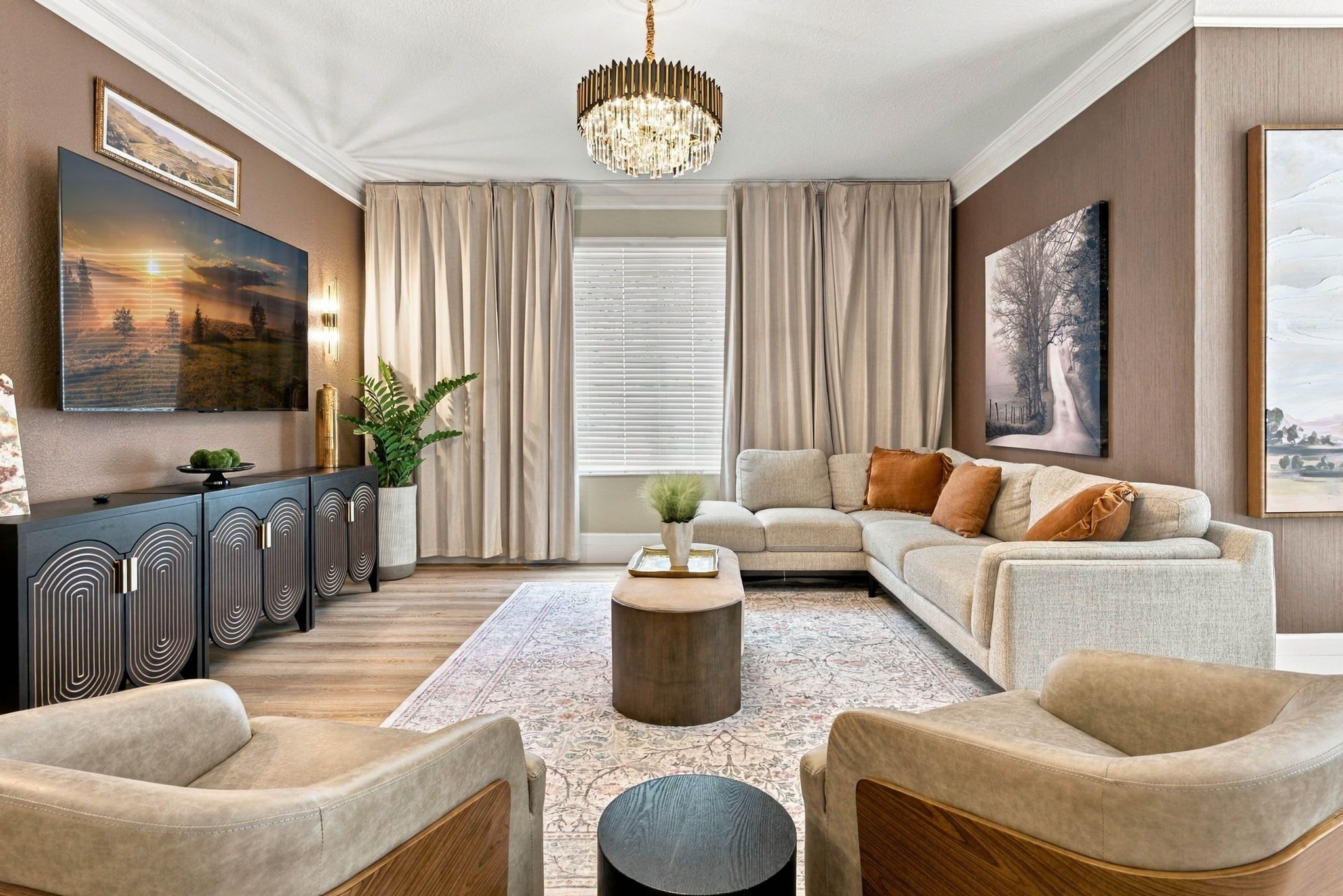 Chic living room
