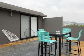Outdoor dining - 16 de Septiembre by Homi Rent (Santiago de Querétaro)