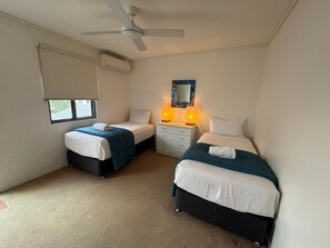 Room -  Waterfront 2 Bedrooms Home .
 Weyba Quays - 
Home in Noosa Heads .Australia (Noosa Heads)