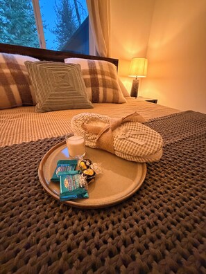 Room - Timberline Landing: Sandpoint +Schweitzer 2bd/2 bth Escape for up to 6 (Ponderay)
