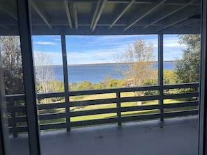 A balcony with a view of a body of water and trees. - Lake & Sky Metung – Best Views, Walk to Beach, Hot Springs & Town (Metung)