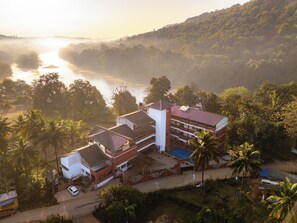 Exterior - Dandeli Serene River Resort (Dandeli)