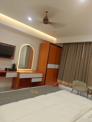 Room - Crown Mother Palace  (Varambally)