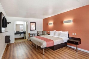 Bedroom - 1 King Bed | Non-Smoking (Dallas)