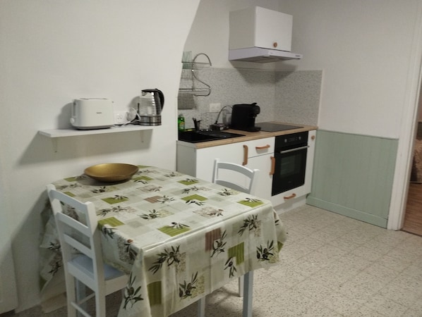 Private kitchen - Vrbo Property (Boulogne-sur-Mer)