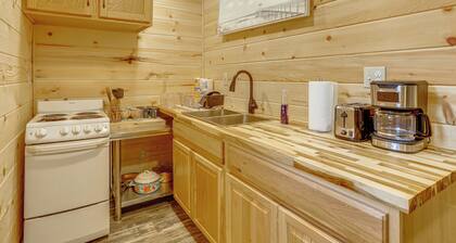Hunt, Fish & Stargaze: Doniphan Cabin on 25 Acres