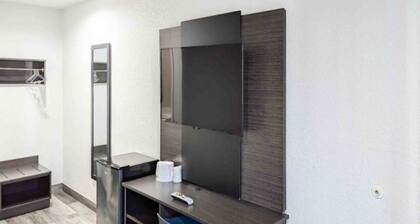Cozy Bedroom 2-bed|Free Wifi|TV