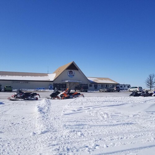 HWY 6 Hotel