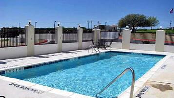 Holiday Home Swimming Pool