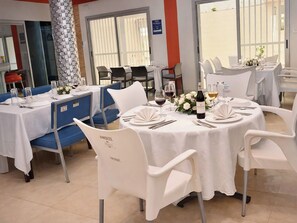 Dining - Hotel Le Pays (Sendou)