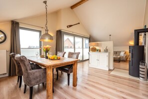 Dining - Vrbo Property (Heiligenhafen)