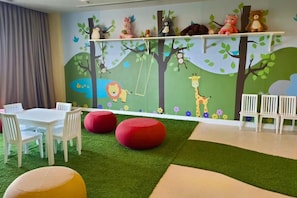 Children’s area - Mcollection - Scenic Tagaytay Getaway With Taal Views (Tagaytay)