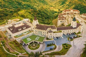 Exterior - Mcollection - Scenic Tagaytay Getaway With Taal Views (Tagaytay)