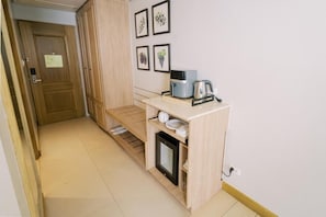 Interior - Mcollection - Scenic Tagaytay Getaway With Taal Views (Tagaytay)