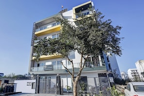 Exterior - Super Townhouse Tipsyy Near Bestech (Gurgaon)