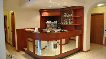 Bar (in der Unterkunft)