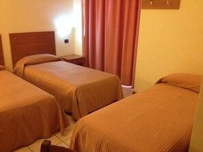 Room - Hotel Belforte (Varese)