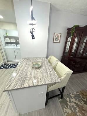 Dining - Perfect 4-bedroom townhome with AC in welcoming Wilmington (Wilmington)