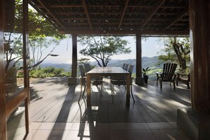 Outdoor dining - Ocean View Teak House, Samara Nosara, Sal Vida 1 (Naranjal)