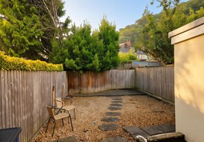 Property grounds - Centrally Located Town House - Pass the Keys (Bangor)