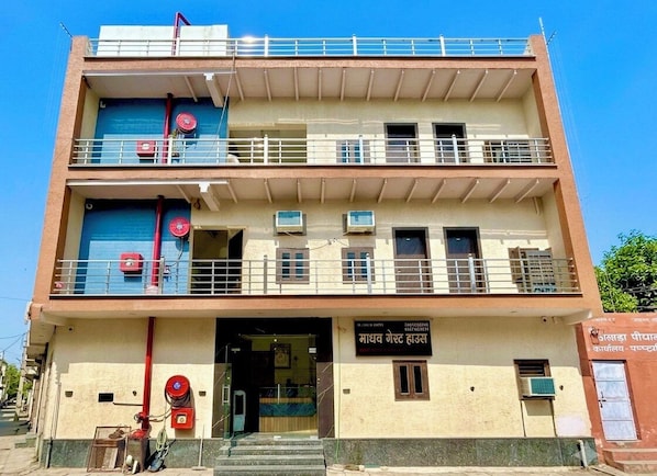 Ngoại thất