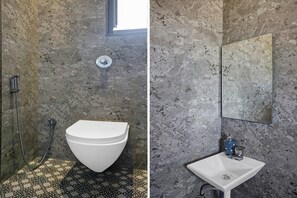 Bathroom - Townhouse Poona Royal (Pune)