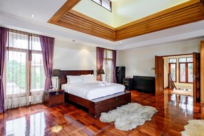 Room - Balinese 3BR Pool Villa with Sauna (BA3) (Sattahip)