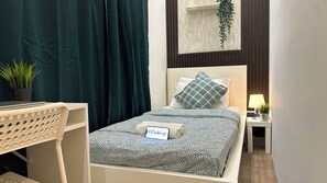 Room - Wanderlust Partition Room in Barsha (Dubai)