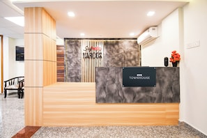 Lobby - Townhouse Sayhallo Narcos (Bhubaneswar)