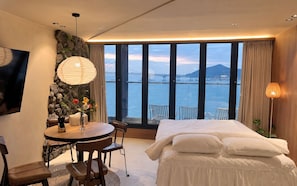 Room - Lumiere (Busan)