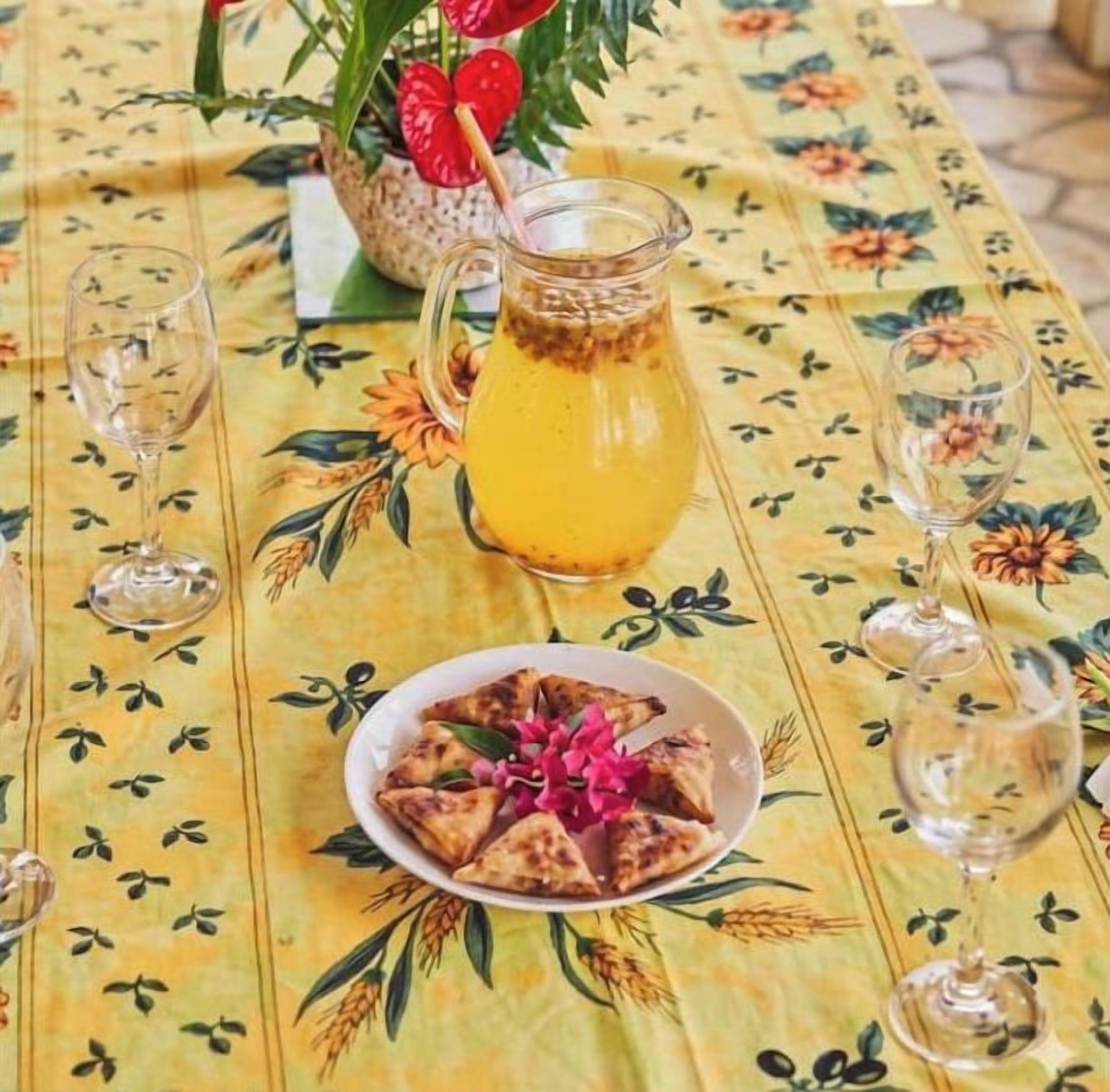 Comida y bebida