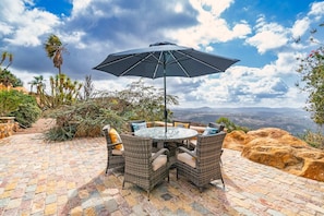 Outdoor dining - Luxe Private Hilltop Escape Pool & Spa 360-views (Valley Center)