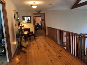 Interior - Pretty Bed and Breakfast located within 5 miles of Round Top, (Burton)