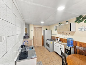 Private kitchen - Oceana Suites General del Canto (punta arenas)