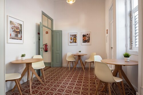 Casa Dona Irene Sunny Terrace | Private Room 2 | Faro City Center