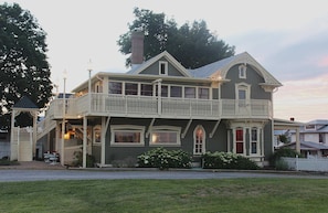 Exterior - The Apothecary at Blue Ridge Botanica (Luray)