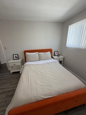 Apartment photo - Sunny 1BR/1BA in Beverly Hills (Beverly Hills)
